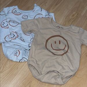 Smiley Face Kids One Piece Set - Beige and White stitch & stone super soft 9 mo